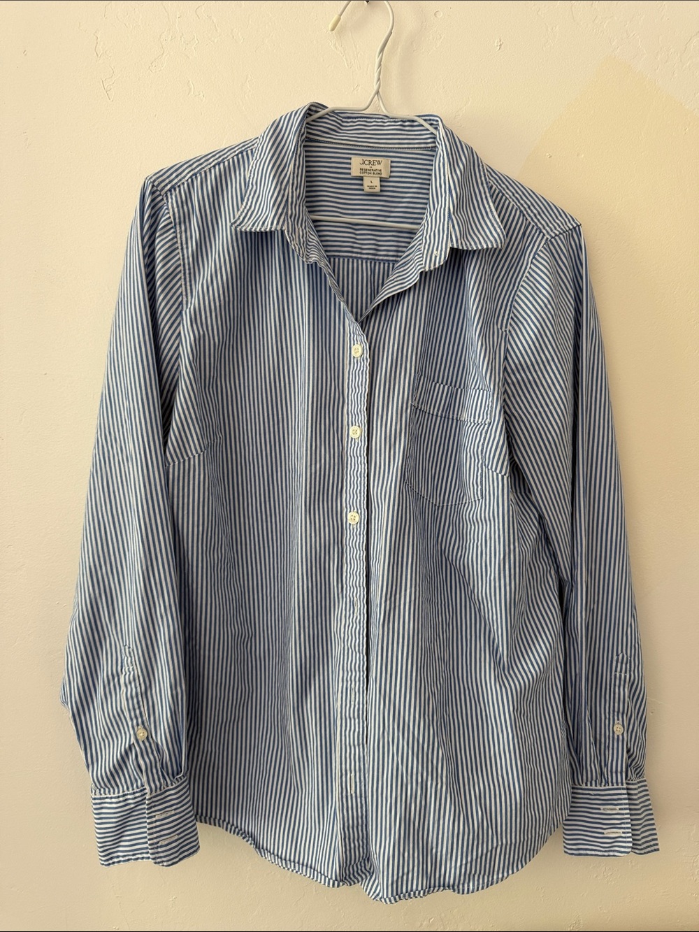 J. Crew Men's Blue and White Striped Button-Down Shirt